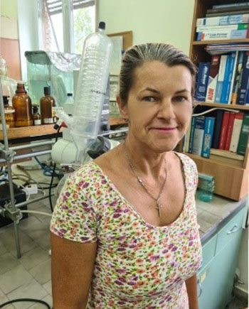 Dr. Carmen Stavarache