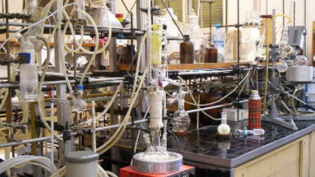 Vacuum/inert gas complex lines